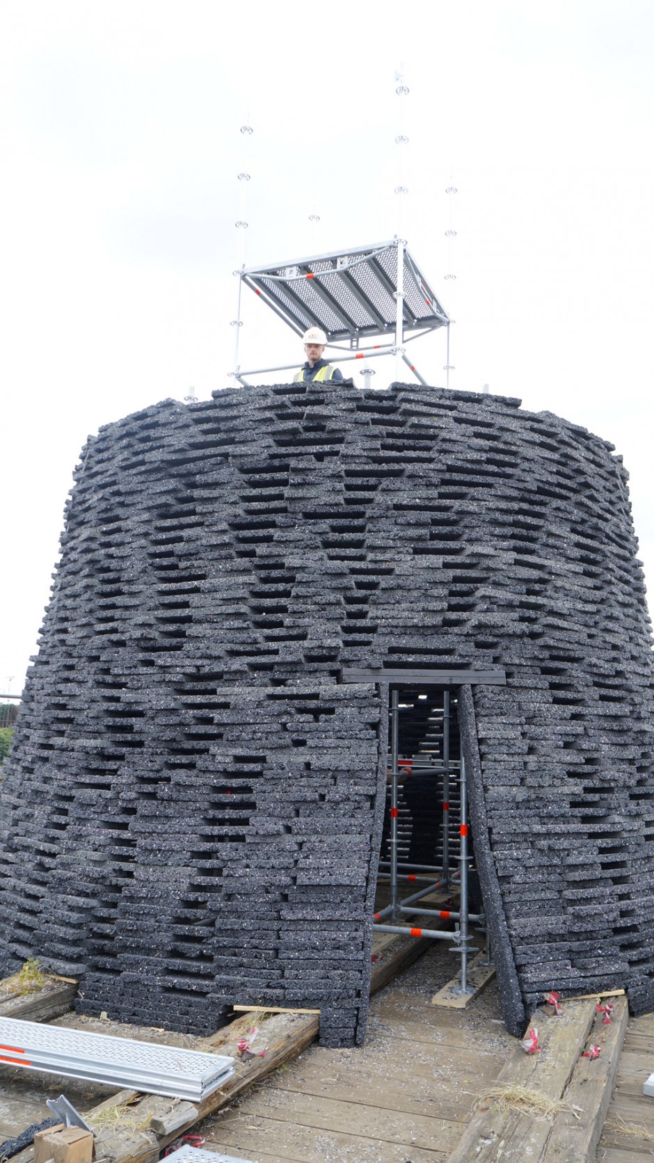 28. Scaffold tower in use