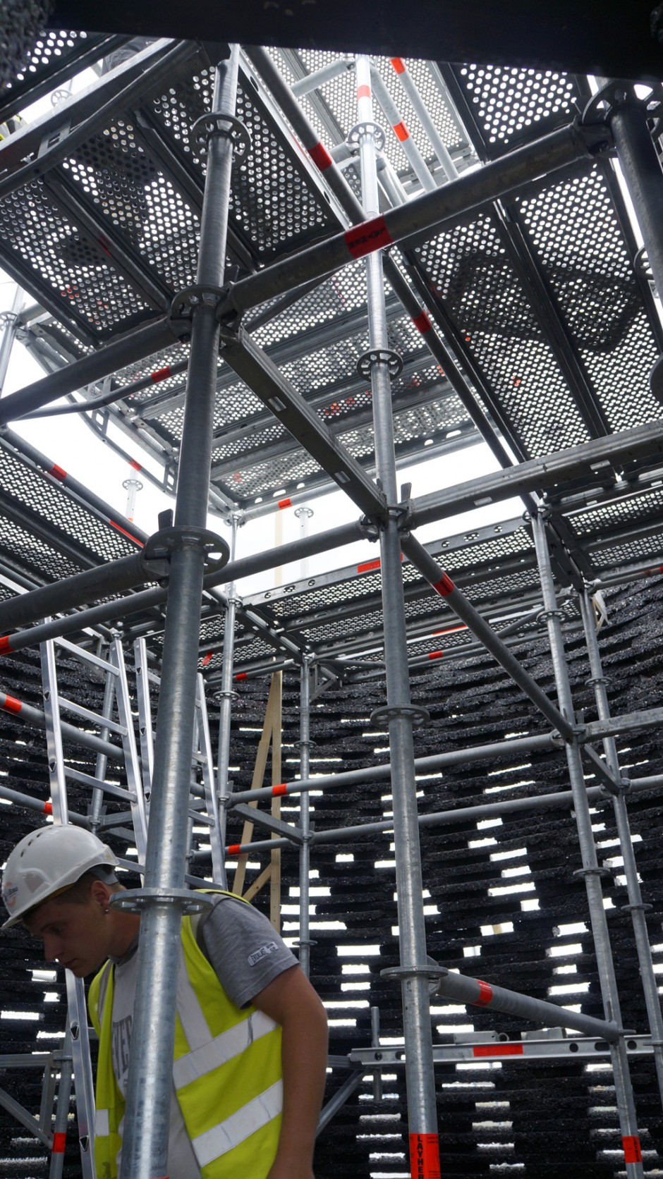 29. Scaffold tower