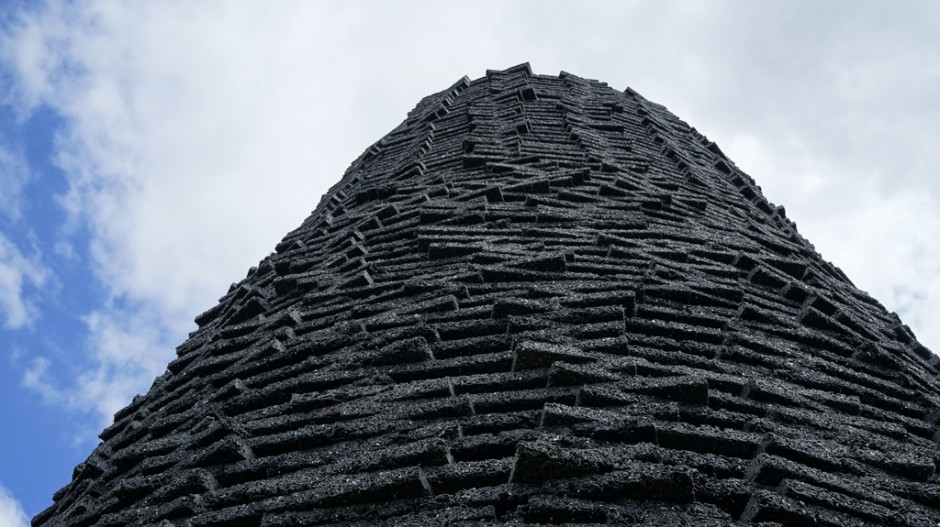 40. View from the base to 8m